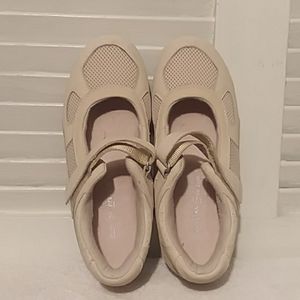 BAREFOOT Freedom Shoes